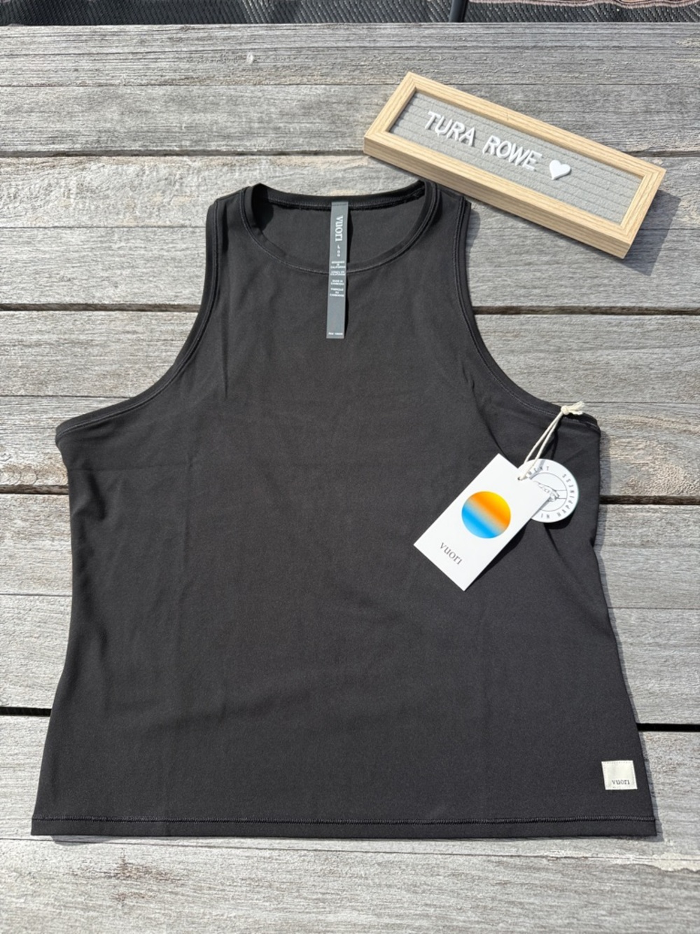 VUORI  AllTheFeels Crew Tank black‎ size large nwt